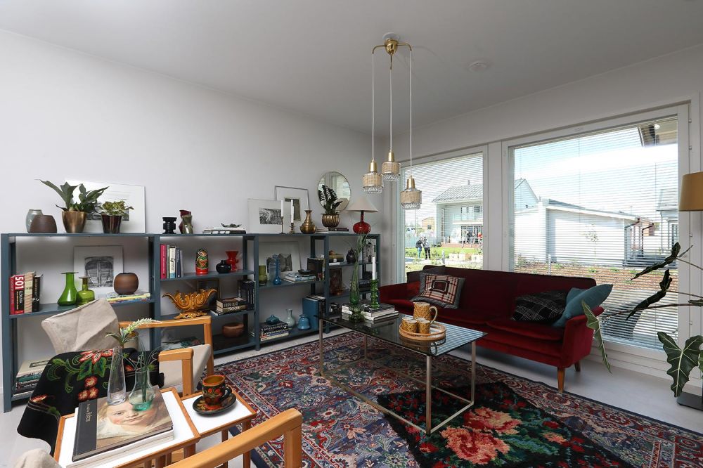 Olohuoneen maisemaikkunat asuntomessut Kastelli-talo Villa Karhu